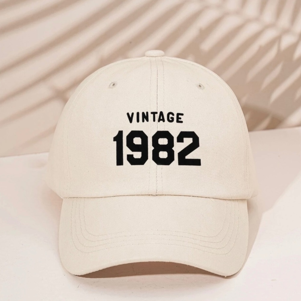 Men's baseball cap with letter print